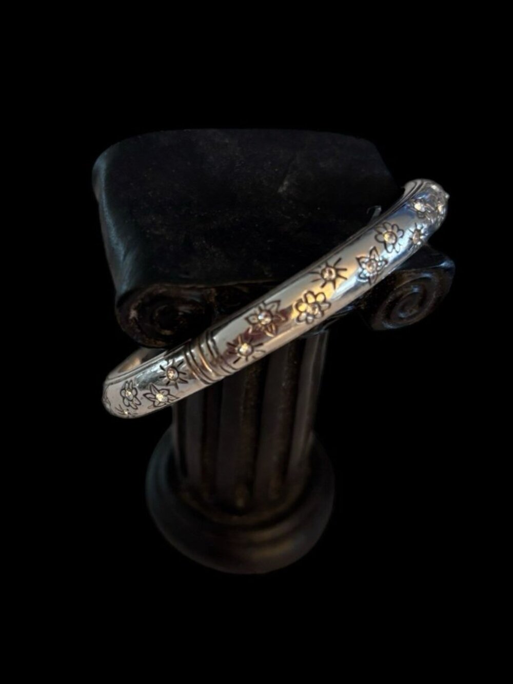 BRIGHTON Crystal Silver Tone Sun & Flowers Hinged Bangle Bracelet Excellent